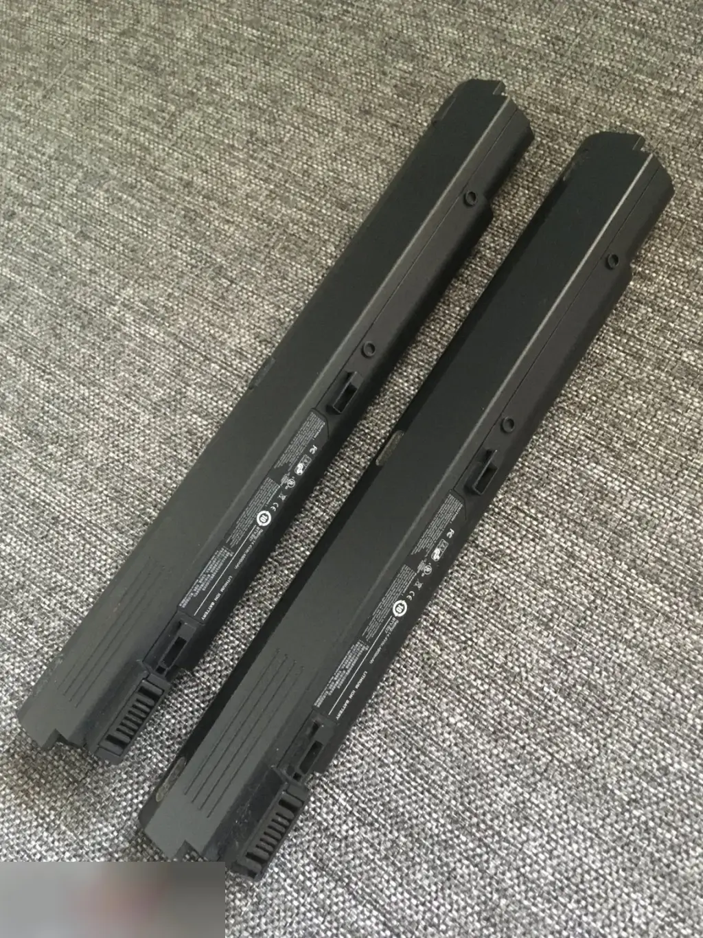 BTY-S27 14.4Vdc 4800mAh два неисправных аккумулятора для ноутбука