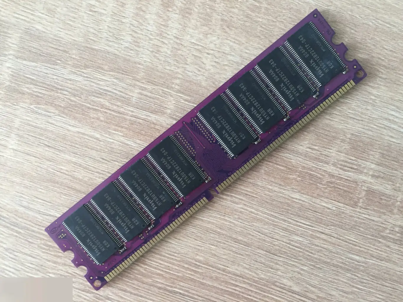 Модуль памяти Hynix DDR 400Mhz PC3200 184pin 1GB новый 1