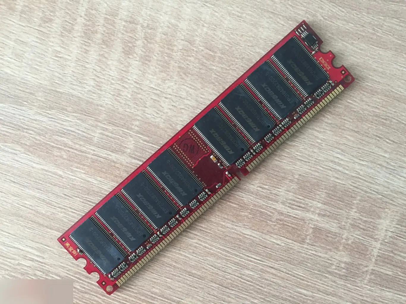 Модуль памяти Kingbox DDR 400Mhz PC3200 184pin 1GB новый 1