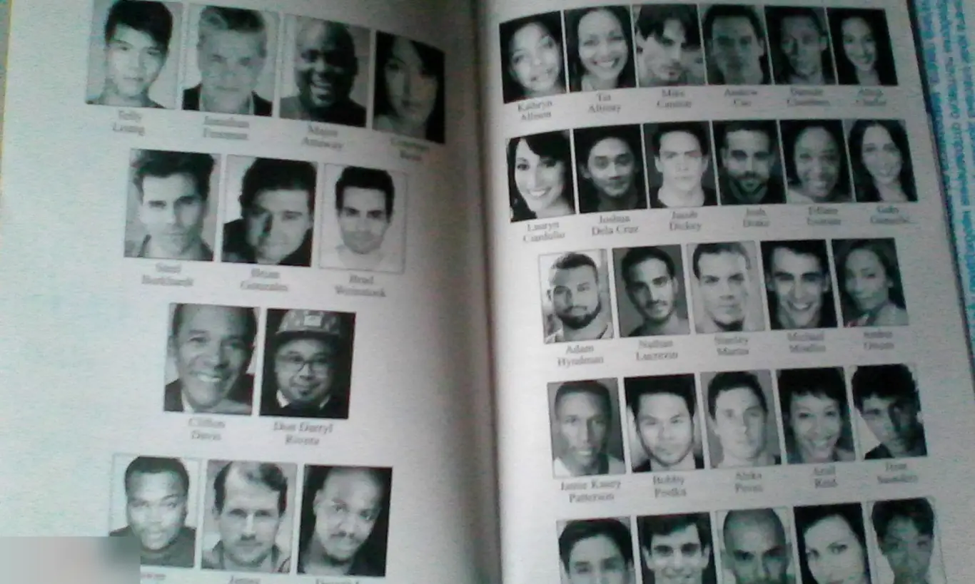 Автографы актёров Aladdin Бродвей Джонатан Фриман и другие 2