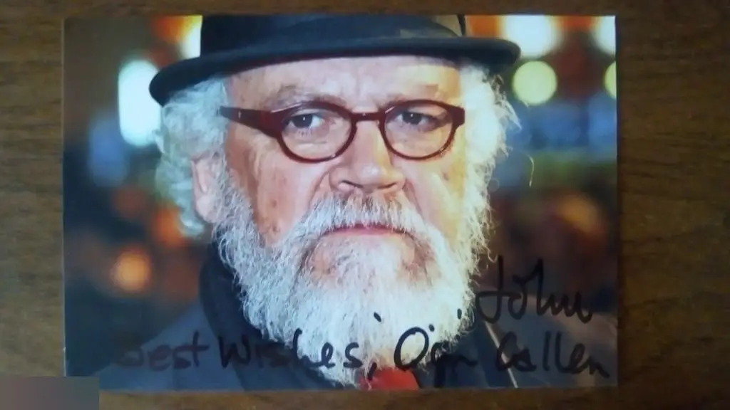 Джон Коллен автограф на фото