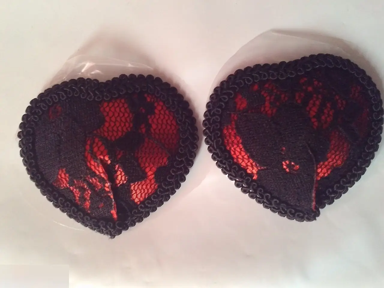 Наклейки на соски красные 1