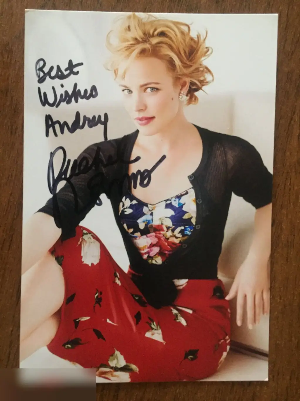 Рэйчел МакАдамс автограф на фото