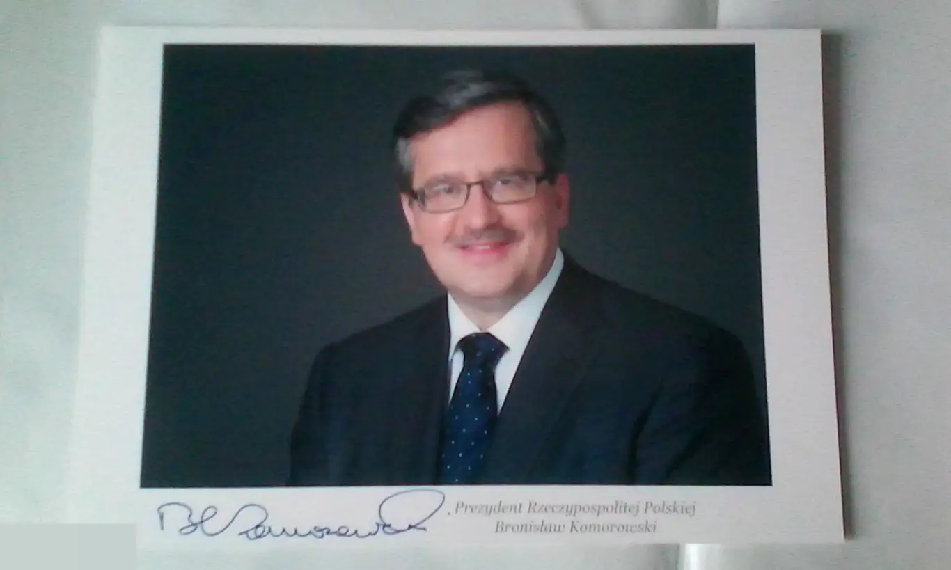 Бронислав Коморовский напечатанный автограф принт