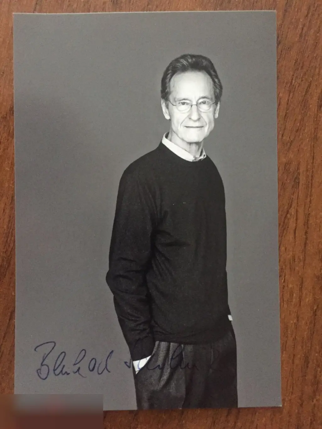 Бернхард Шлинк автограф на фото