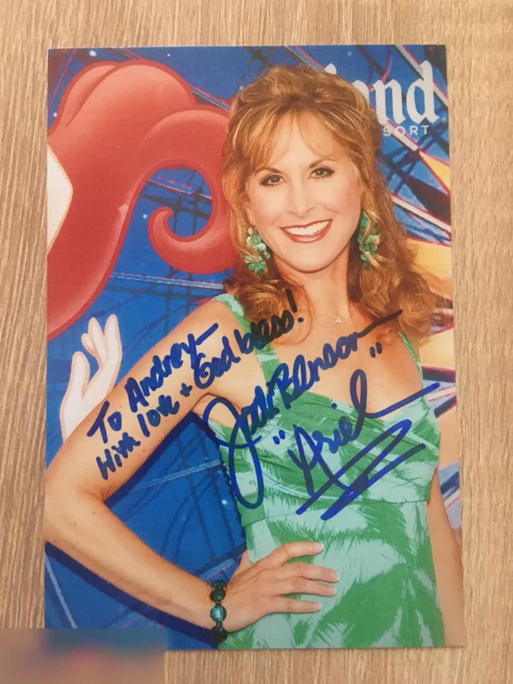 Джоди Бенсон автограф на фото