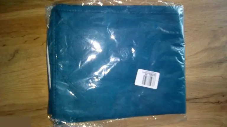 Мягкий складной кофр органайзер для хранения подушек и одеял 49х36х21 см 1