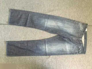 Джинсы мужские Lacoste размер F44 D52 I52 UK36 б/у