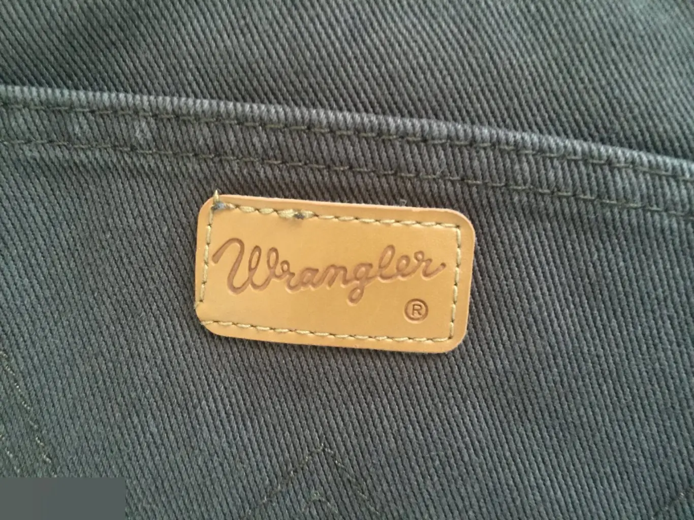 Джинсы мужские Wrangler размер 32-34 б/у 2