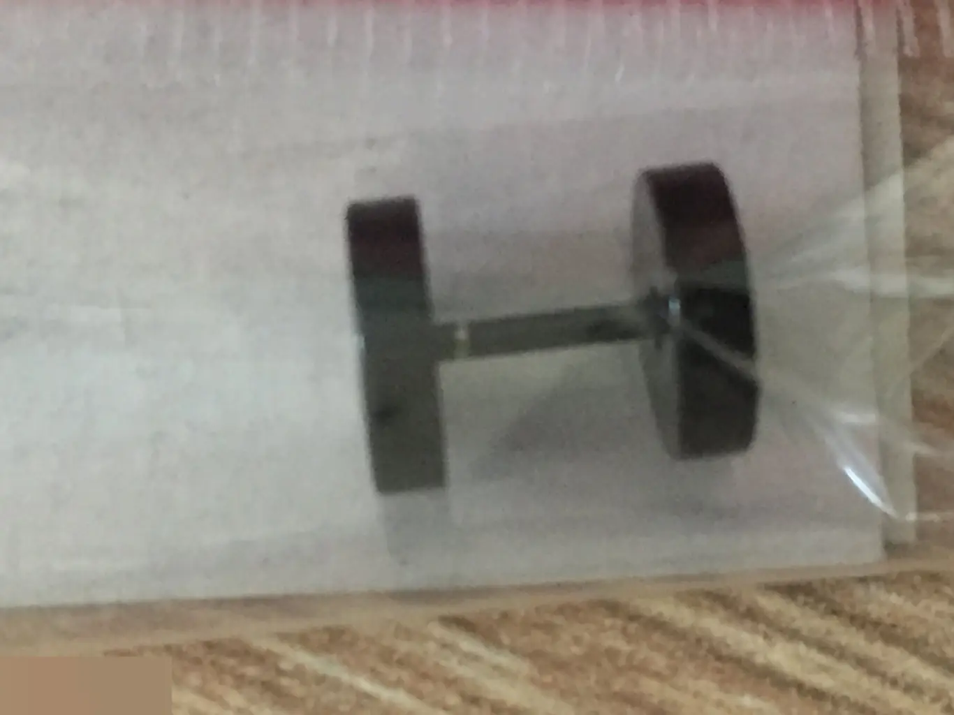 Пирсинг в ухо 8 мм 1