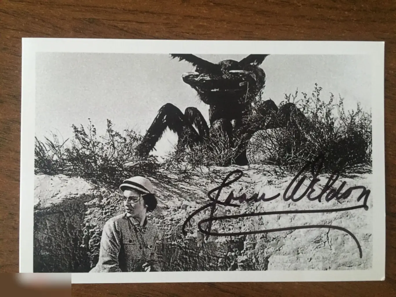 Джоан Уэлдон автограф