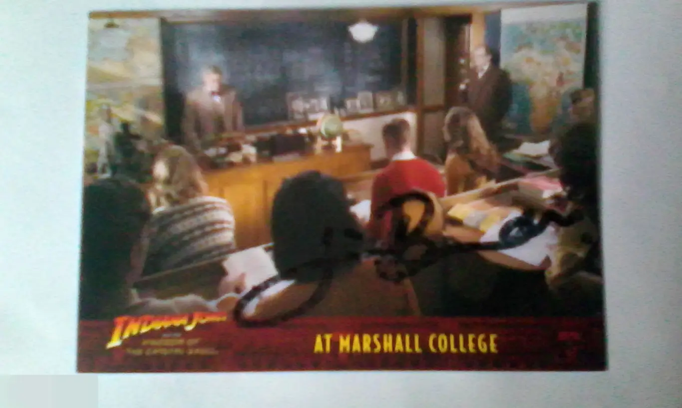 Джим Бродбент автограф на карточке Индиана Джонс