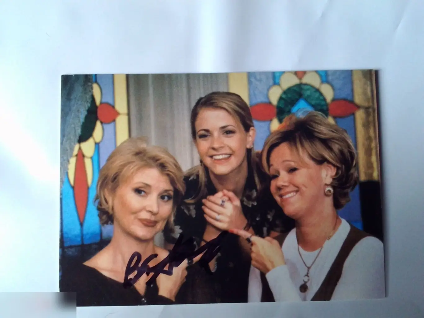 Бет Бродерик автограф на карточке Сабрина — маленькая ведьма