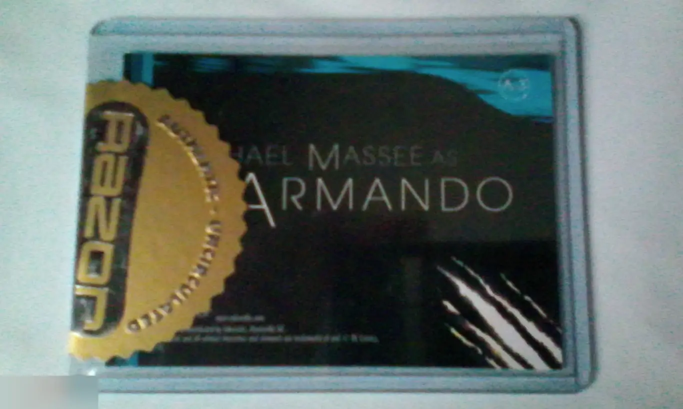 Майкл Масси лимитированная карточка с автографом Женщина-кошка 1