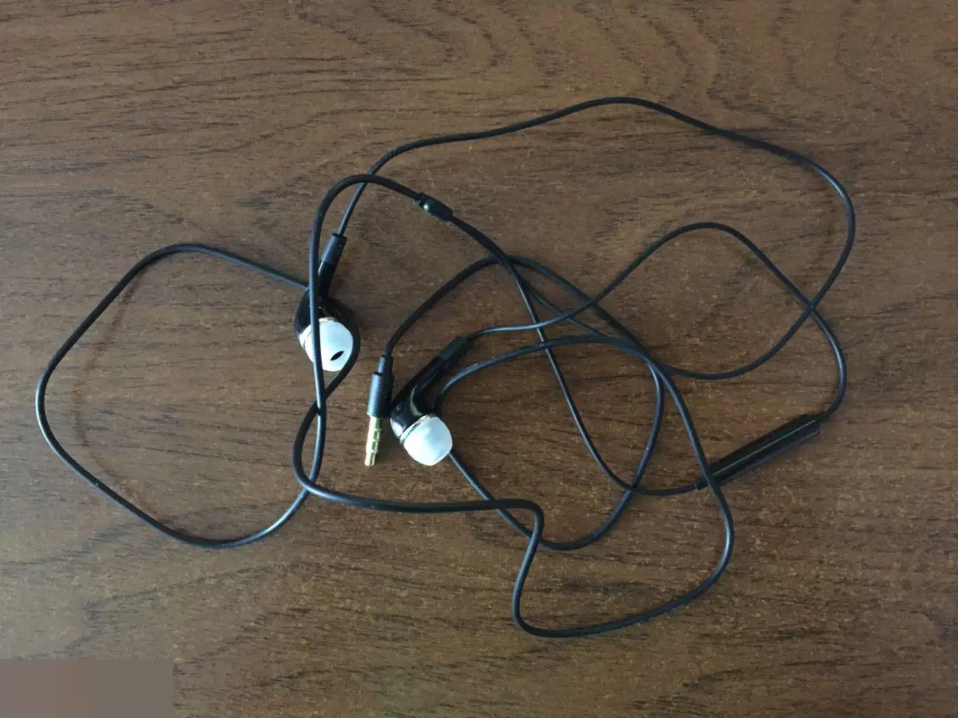 Наушники Samsung не использованные