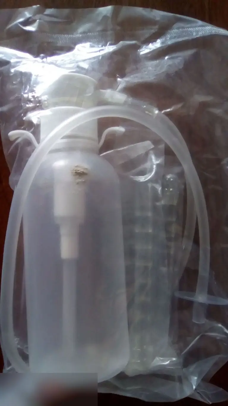 Бутылка-клизма 300 мл многоразовая с тремя насадками 7