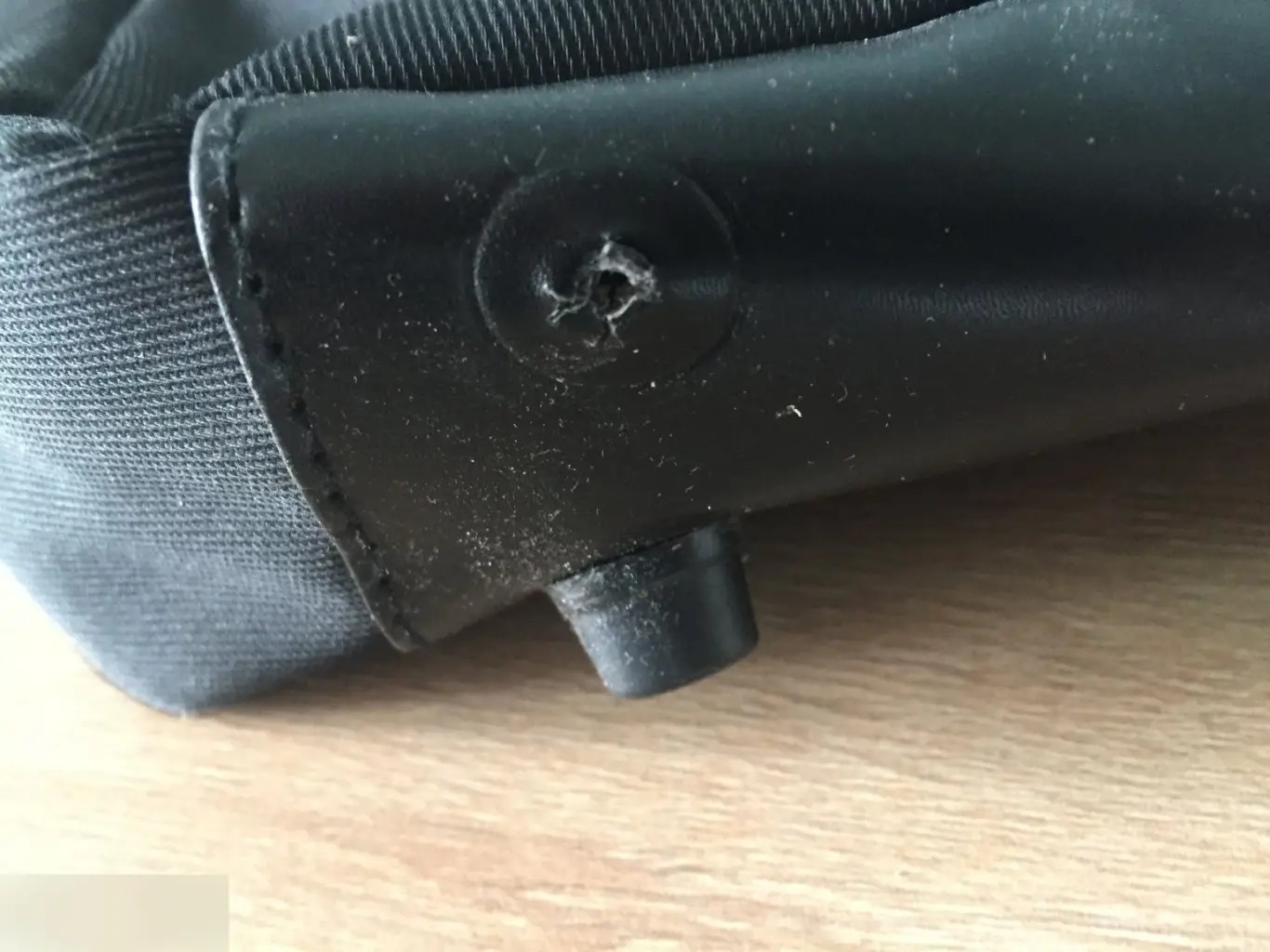 Сумка для ноутбука Amway новая без одной ножки 2