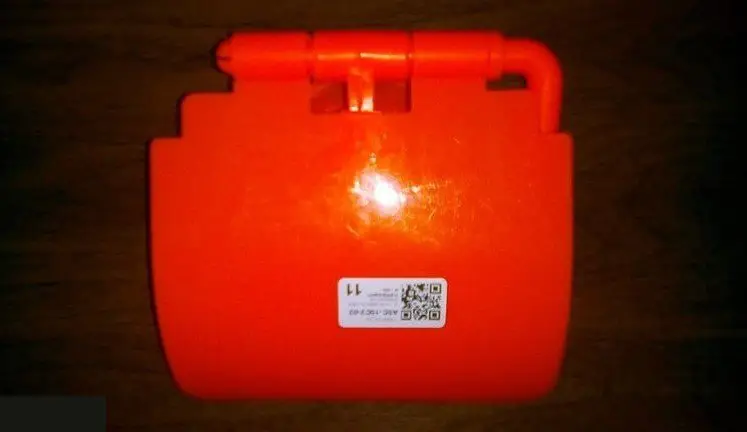 Держатель для туалетной бумаги на присоске