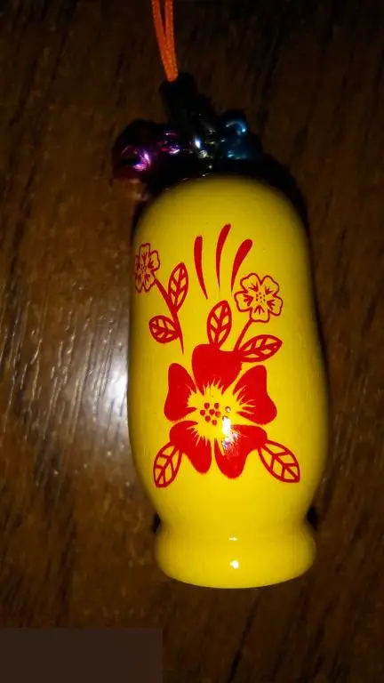 Матрёшка подвеска для телефона 2