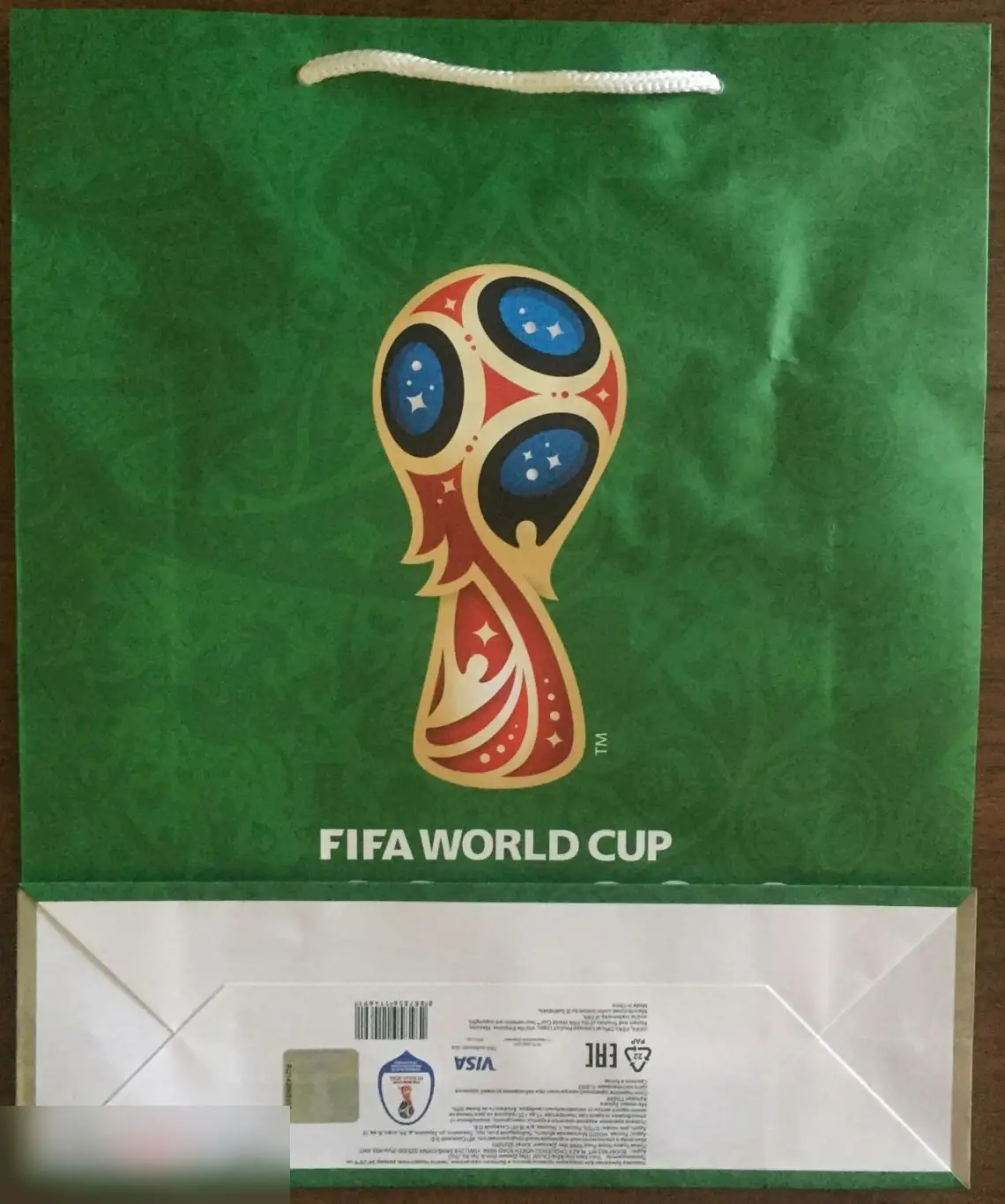 Пакет бумажный подарочный FIFA World Cup Russia 2018 34*28*9 см 1