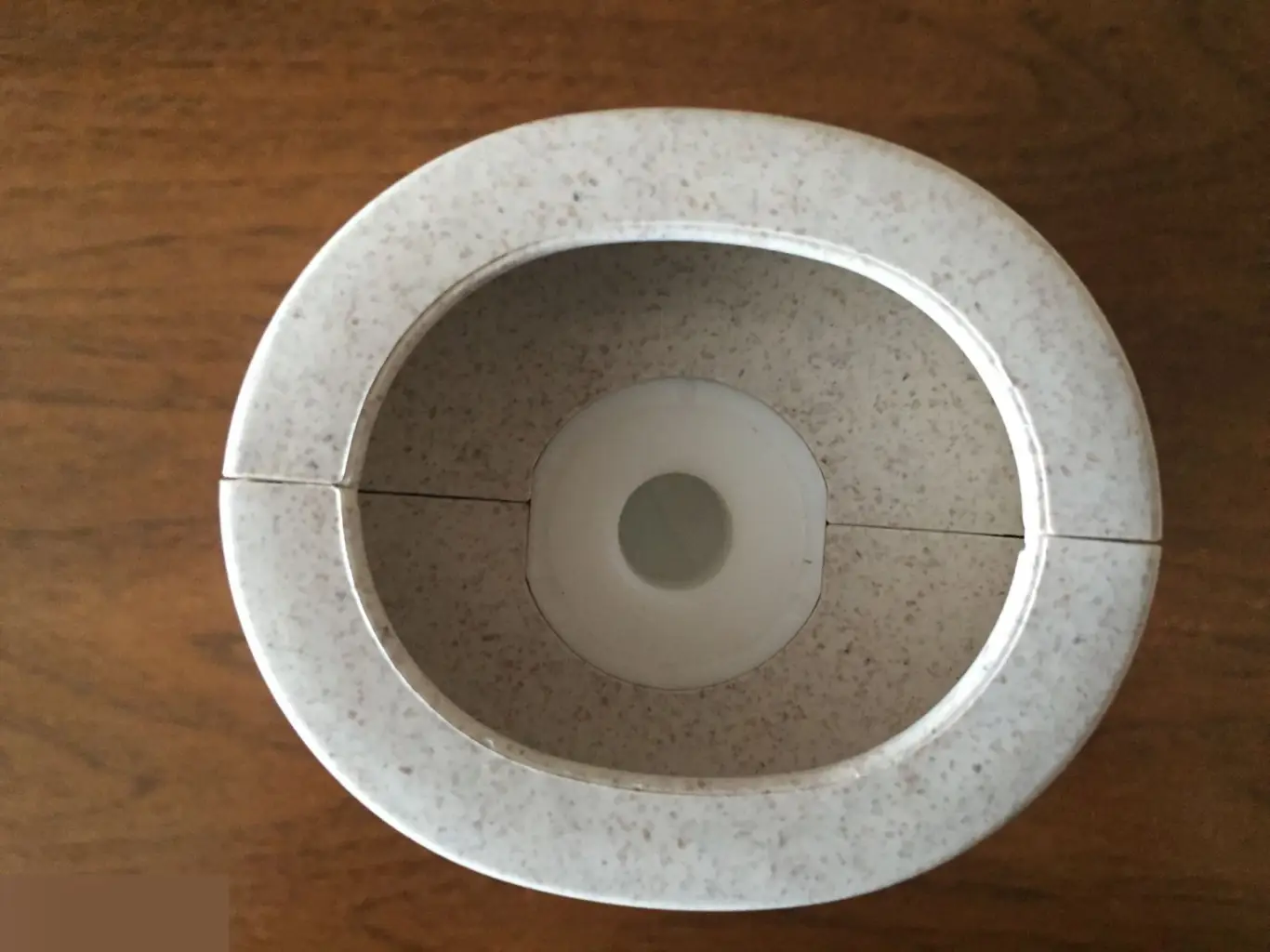 Настенный дозатор для зубной пасты 6