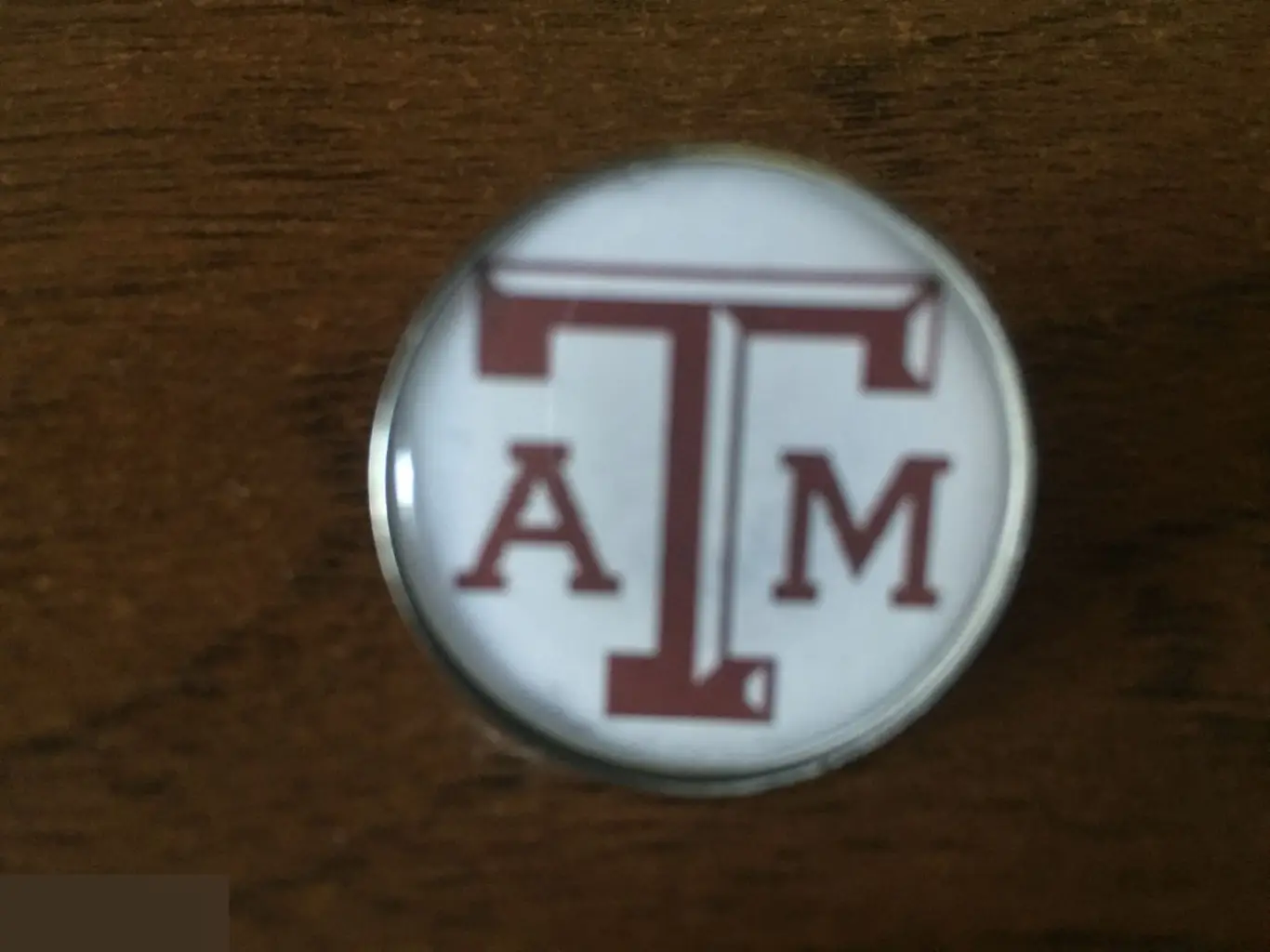 Брошь Texas A&M University