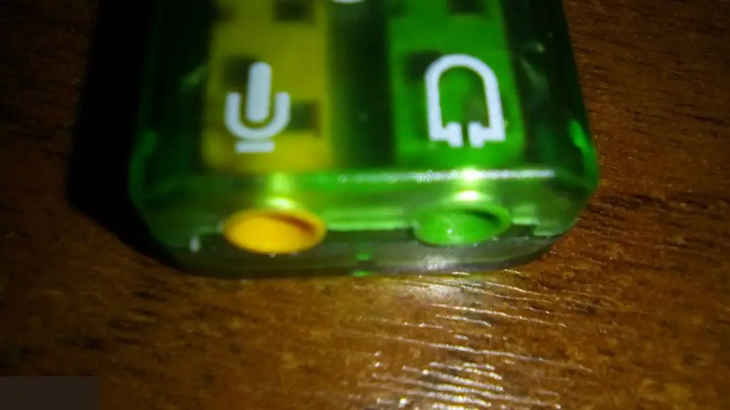 USB внешняя аудио звуковая карта зеленая 1