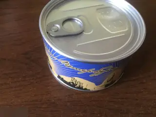 Консервированные часы-магнит Санкт-Петербург