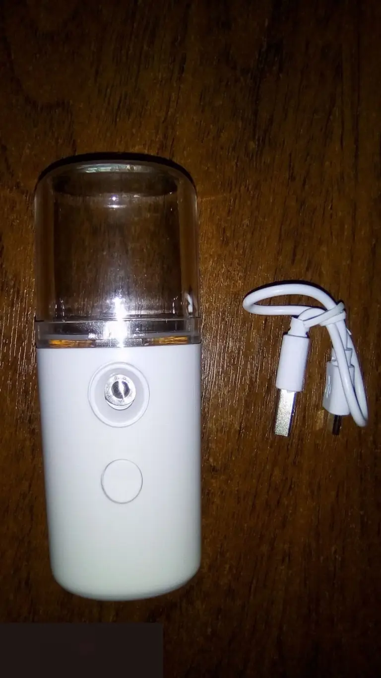 Увлажнитель портативный белый 30 мл 2