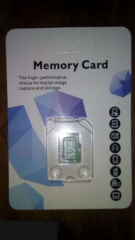 Карта памяти LEVO 32Gb MicroSD новая реальный размер