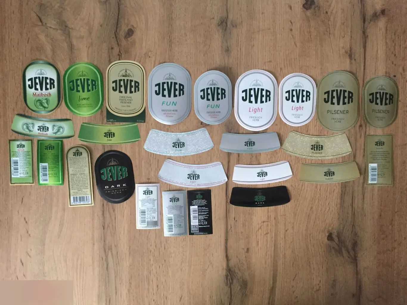 Jever Германия пивные этикетки 26 штук