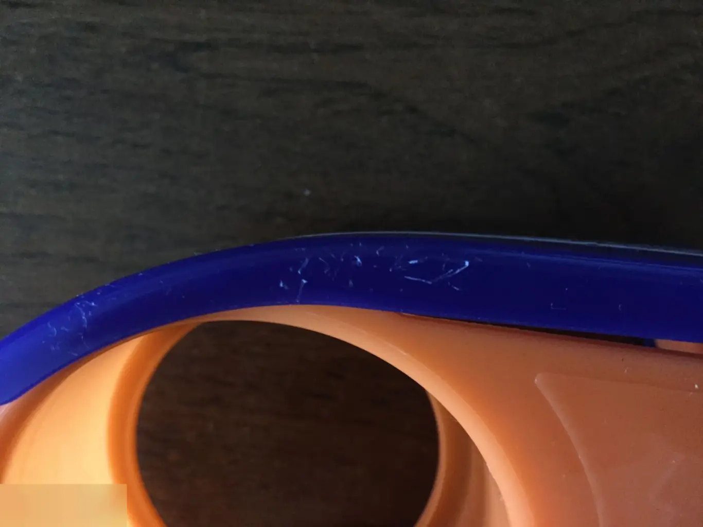 Диспенсер для скотча 1