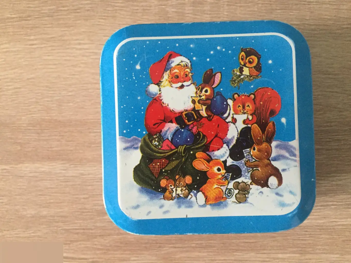 С Новым Годом! Металлическая баночка коробочка 2000-е