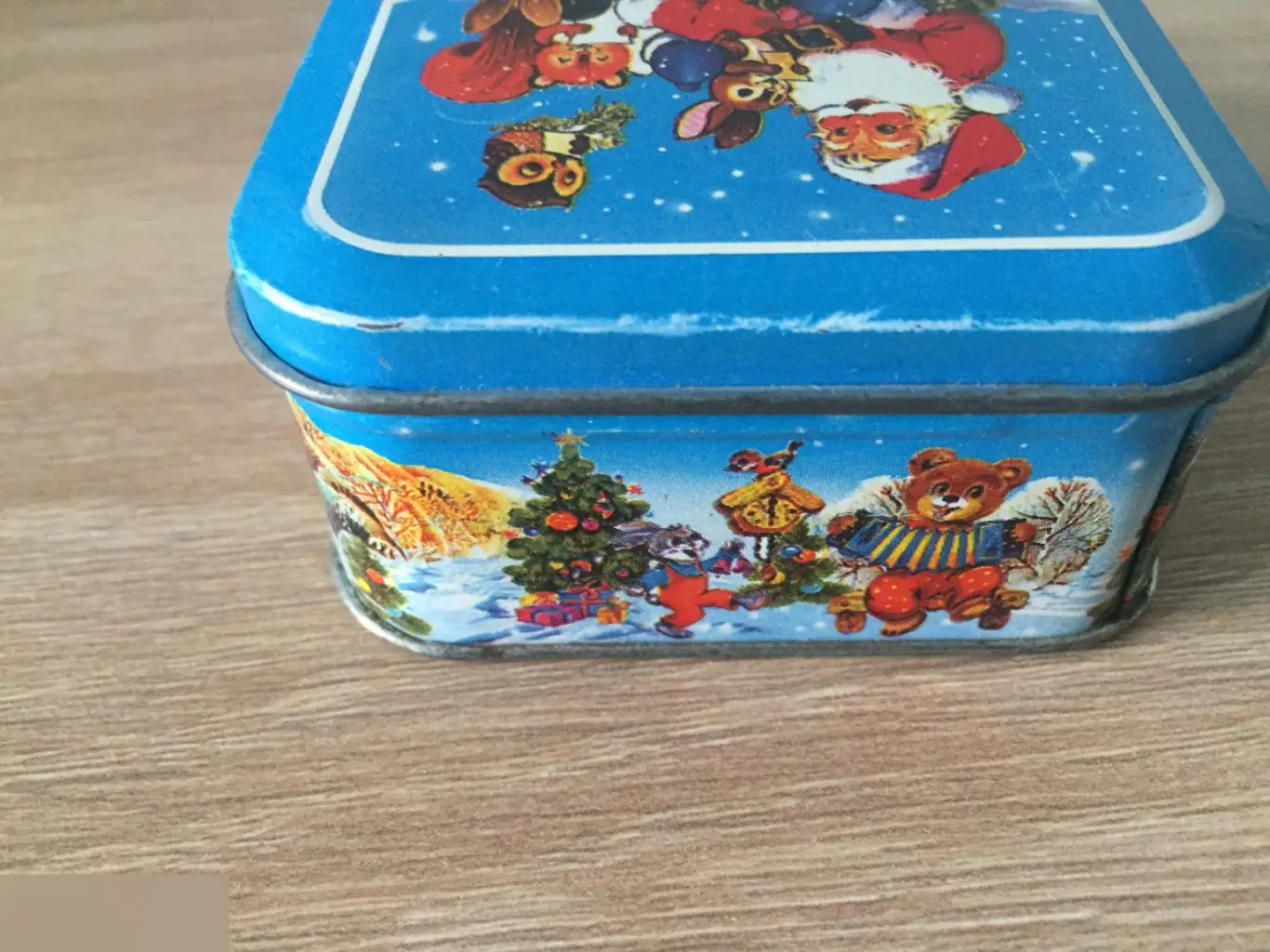 С Новым Годом! Металлическая баночка коробочка 2000-е 3