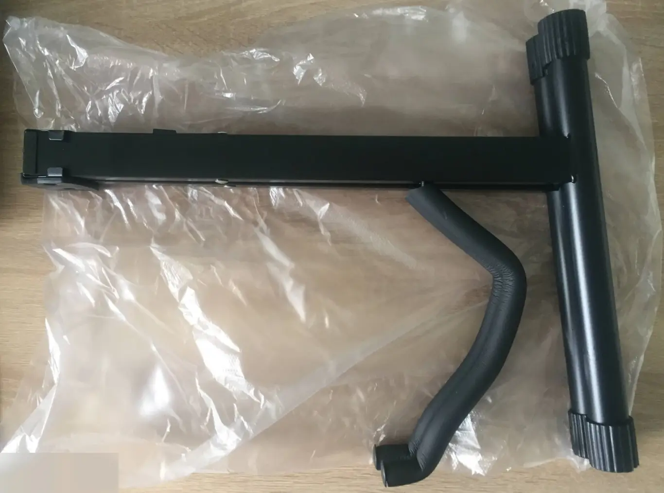 Напольная стойка для гитары Brahner GS-05A/BK 1