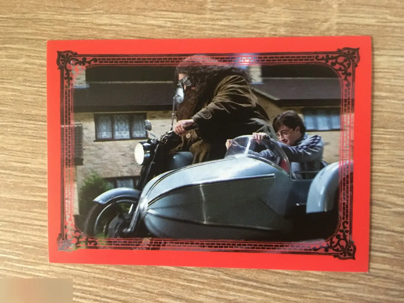 Harry Potter and the Deathly Hallows Part 1 №31 коллекционная наклейка Panini Италия