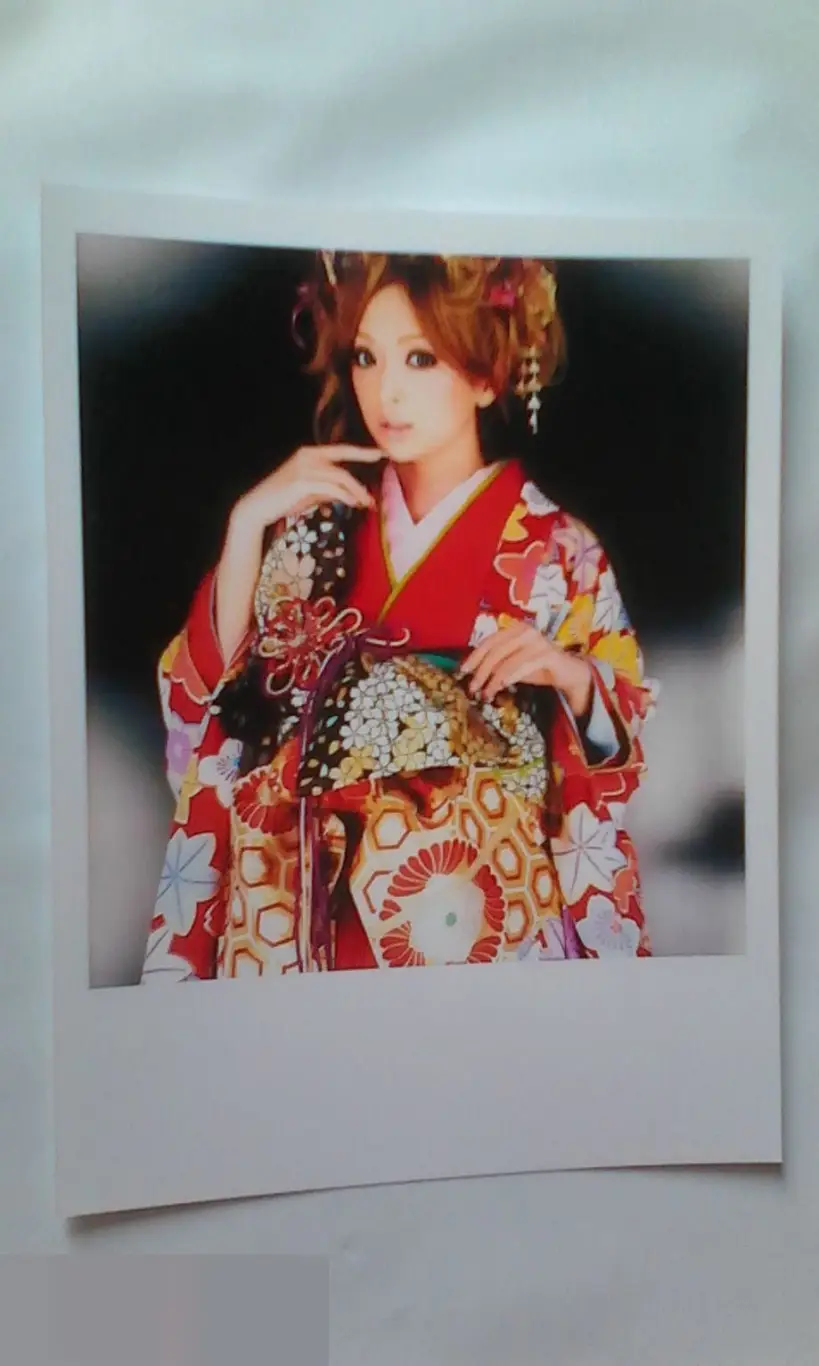 Аюми Хамасаки певица современное фото 10*13.5 см