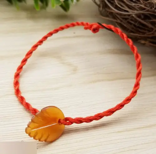 Браслет красная нить