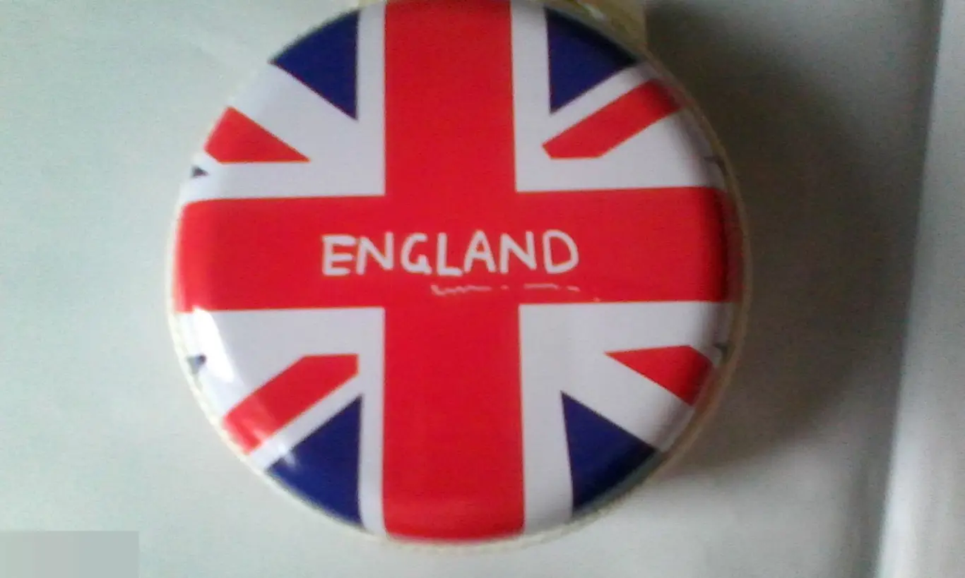 Металлическая круглая коробочка бокс для мелочей таблеток украшений наушников I Love London 1