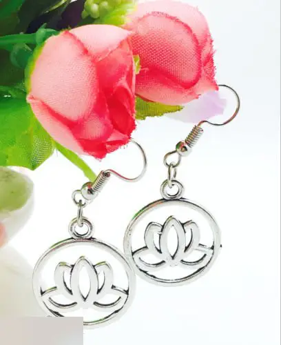 Серьги лотос