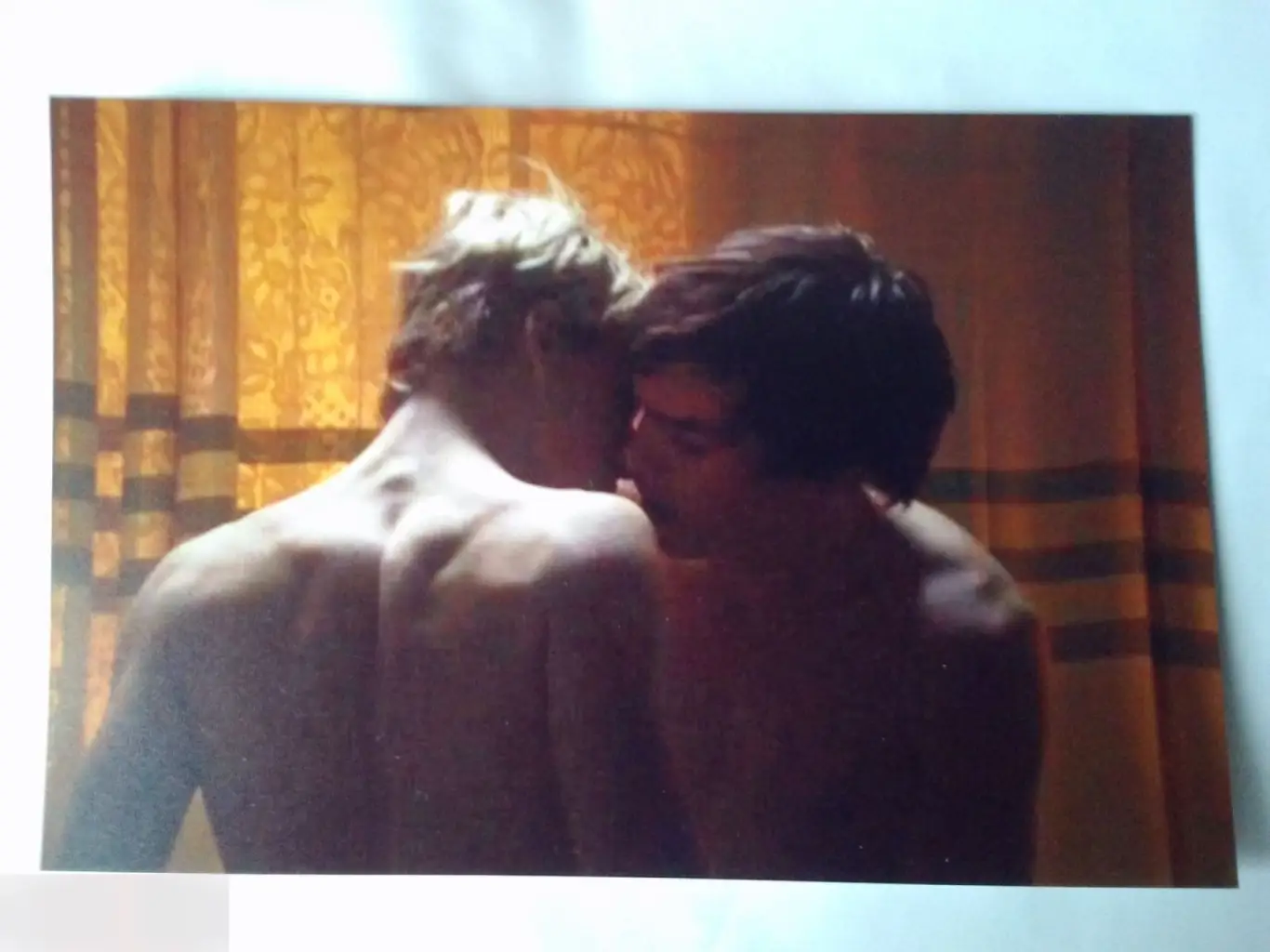 Митч Хьюэр Николас Холт современное фото 10*15 см Молокососы