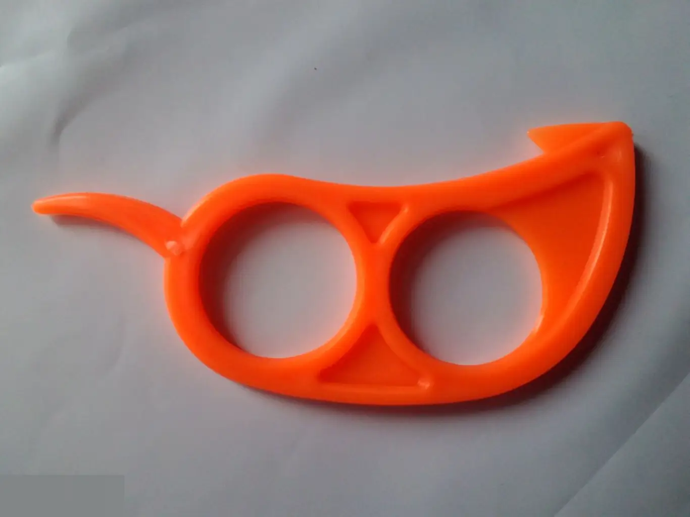 Сниматель кожуры пластиковый