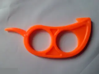 Сниматель кожуры пластиковый