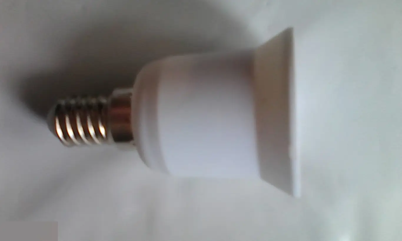 Переходник для лампочек E14 E27 1