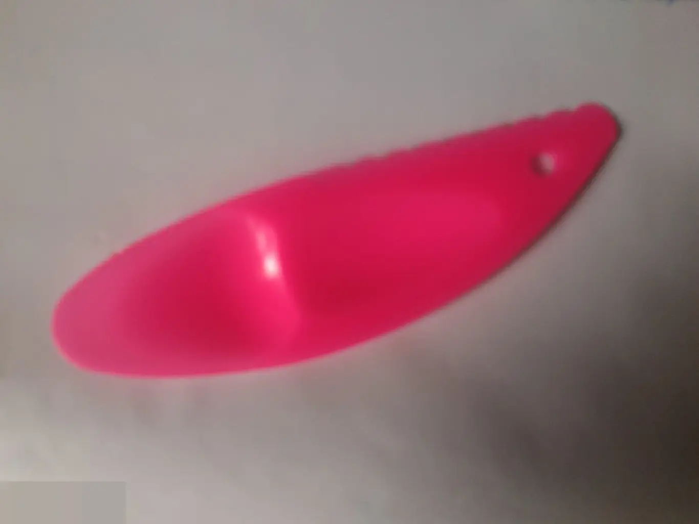 Ложка-нож для киви пластик 1