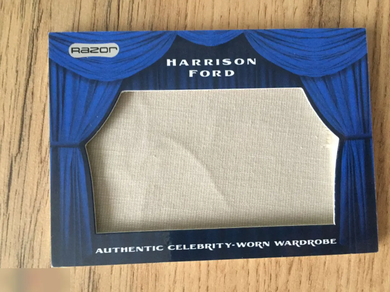 Харрисон Форд кусок одежды Razor официальная костюмная карточка