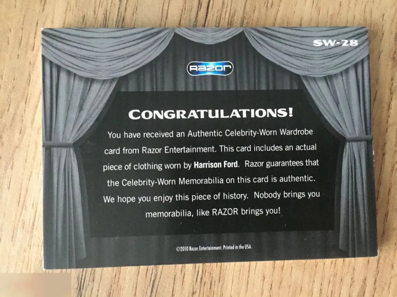 Харрисон Форд кусок одежды Razor официальная костюмная карточка 1