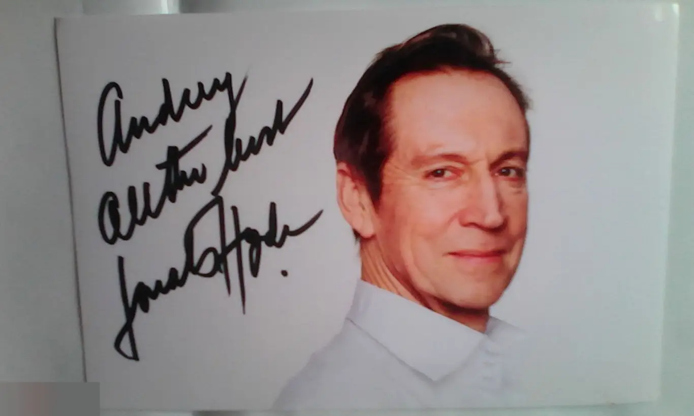 Джонатан Хайд автограф на фото