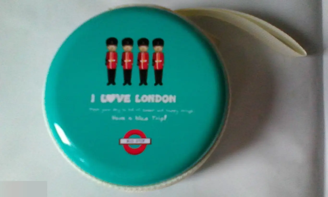 Металлическая круглая коробочка бокс для мелочей таблеток украшений наушников I Love London 1