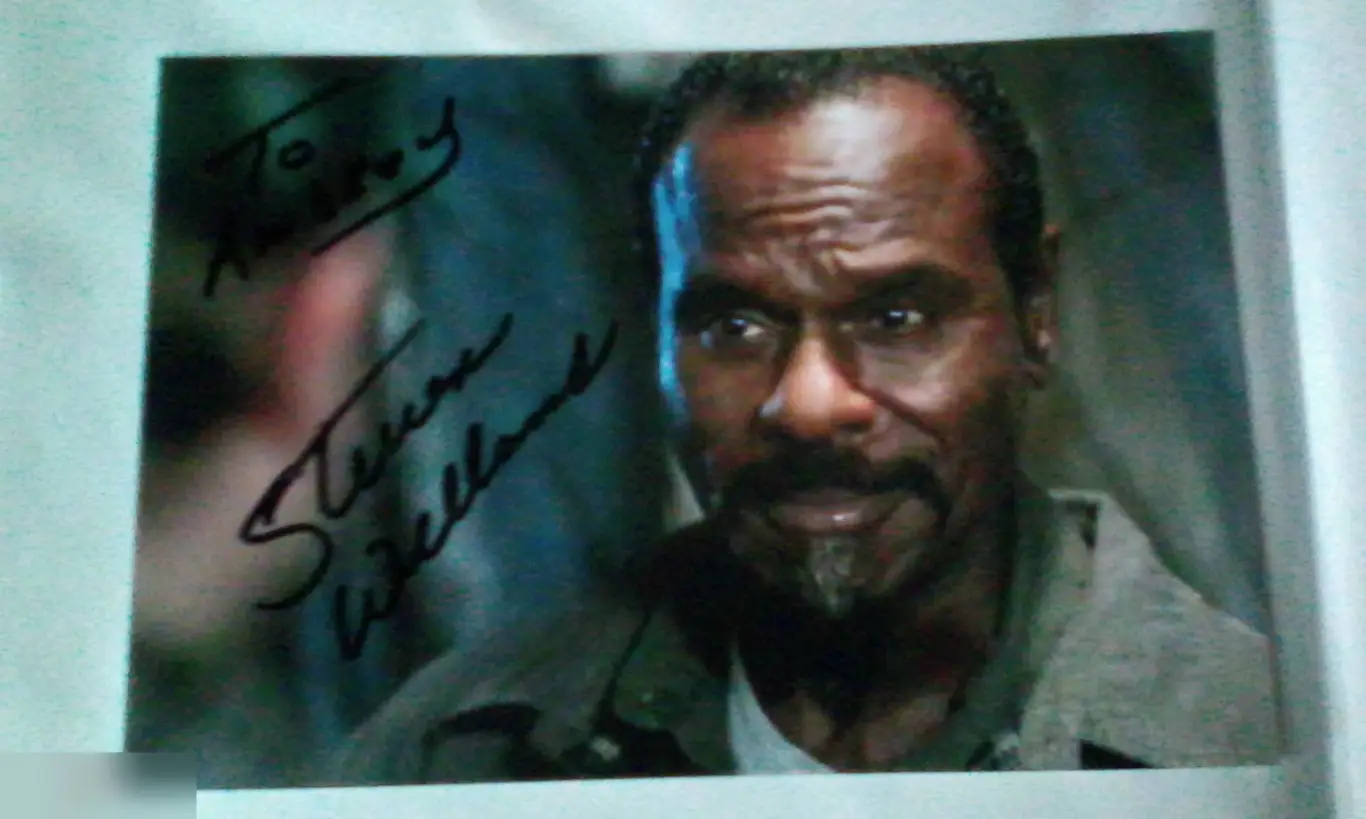 Стивен Уильямс автограф на фото Сверхъестественное